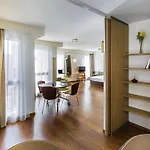 Adagio Centre