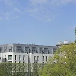 Ξενοδοχείο με διαμερίσματα Adagio Centre 4*