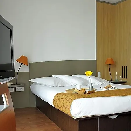Aparthotel Adagio Centre 4*