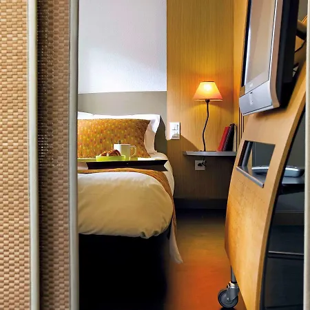 Adagio Centre 4*