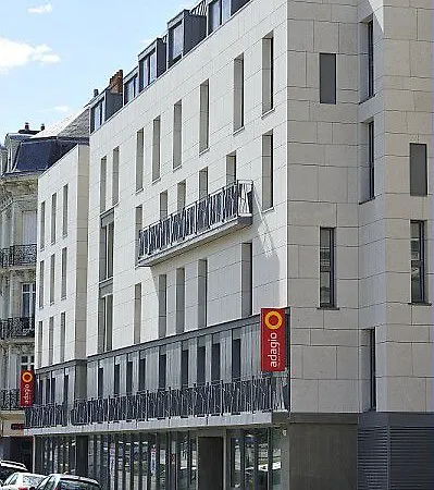 Adagio Centre